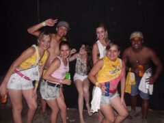 Oktober 10 Anos